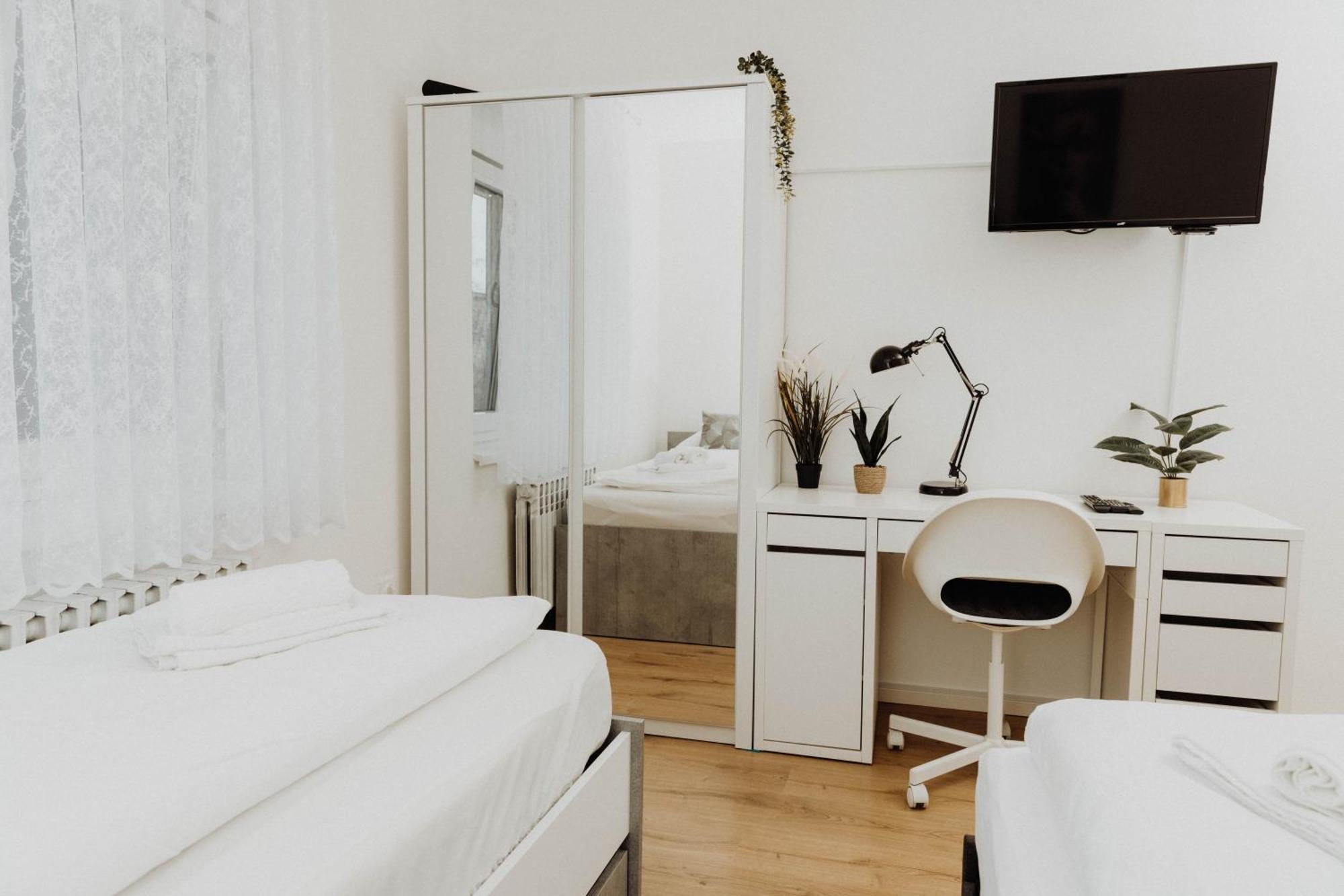 Apartman Tihana Vinkovci Eksteriør bilde